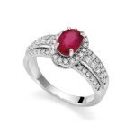 Donnaoro anello con rubino e diamanti