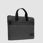 Piquadro Custodia nera in pelle e tessuto porta pc 13,3 con manici a scomparsa