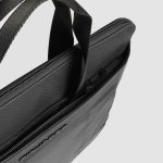 Piquadro Custodia nera in pelle e tessuto porta pc 13,3 con manici a scomparsa