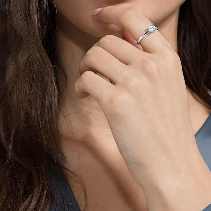 Swarovski anello stilla attract misura 52