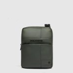 Piquadro Borsello uomo verde in tessuto gommato resistente all'acqua porta iPad