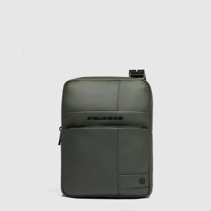 Piquadro Borsello uomo verde in tessuto gommato resistente all'acqua porta iPad