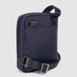 Piquadro Borsello uomo blu in tessuto riciclato e pelle porta iPadni Brief