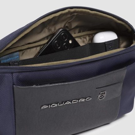 Piquadro Marsupio uomo blu in tessuto riciclato e pelle Brief