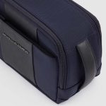 Piquadro Beauty case uomo blu in tessuto riciclato e pelle Brief