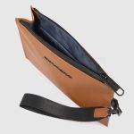 Piquadro Pochette color arancio in tessuto gommato resistente all'acqua Corner 2.0