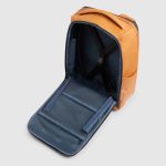 Piquadro Zaino da viaggio arancio resistente all' acqua porta pc 15,6 Corner 2.0