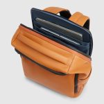 Piquadro Zaino da viaggio arancio resistente all' acqua porta pc 15,6 Corner 2.0