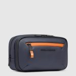 Piquadro Beauty case blu in tessuto gommato resistente allcqua Corner 2.0