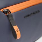 Piquadro Beauty case blu in tessuto gommato resistente allcqua Corner 2.0